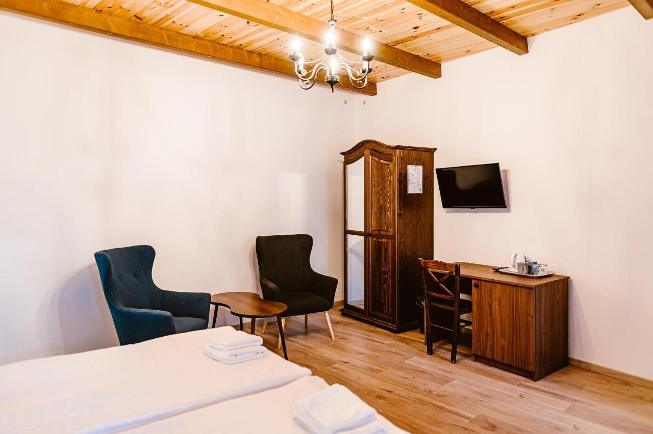 Aparthotel Sziklavendeghaz Veszprém Esterno foto